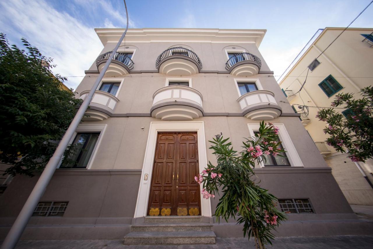 Palazzo Novecento Apartment Маргерита ди Савоя Екстериор снимка